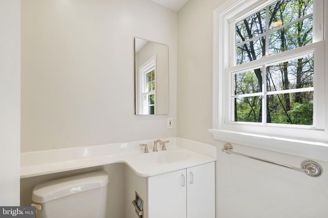 8524 ATWELL RD, Potomac, MD 20854