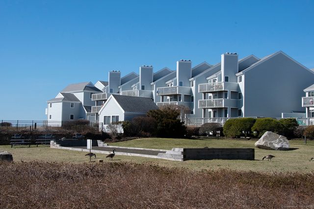 1 Mansfield Grove Road 306, East Haven, CT 06512