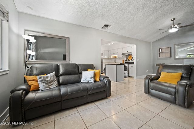 4735 SAN JOSE MANOR Drive 3, Jacksonville, FL 32217