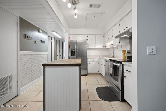 4735 SAN JOSE MANOR Drive 3, Jacksonville, FL 32217