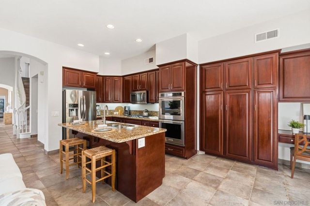 6108 Paseo Valiente, Carlsbad, CA 92009