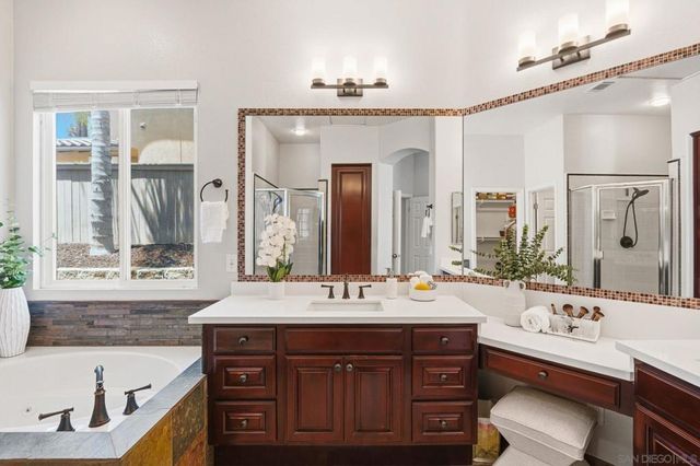 6108 Paseo Valiente, Carlsbad, CA 92009