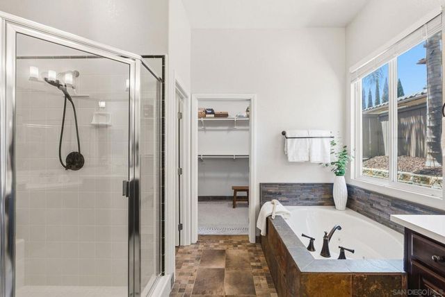 6108 Paseo Valiente, Carlsbad, CA 92009