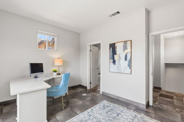 6108 Paseo Valiente, Carlsbad, CA 92009