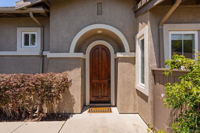 6108 Paseo Valiente, Carlsbad, CA 92009