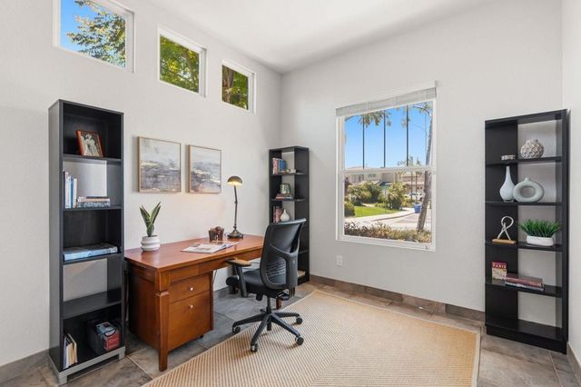 6108 Paseo Valiente, Carlsbad, CA 92009