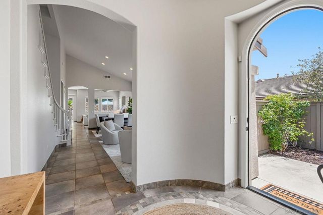 6108 Paseo Valiente, Carlsbad, CA 92009