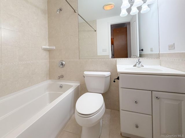 183 Beach 100th Street 6B, Rockaway Park, NY 11694