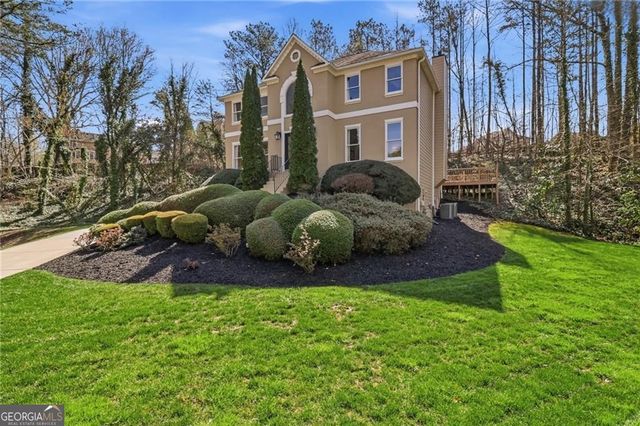 3566 Hawfinch Court, Roswell, GA 30075