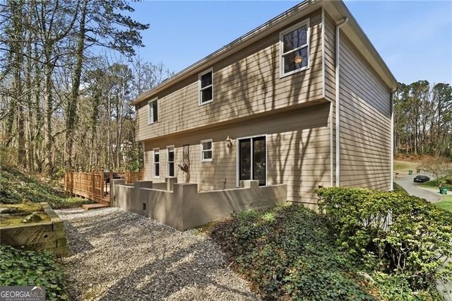 3566 Hawfinch Court, Roswell, GA 30075