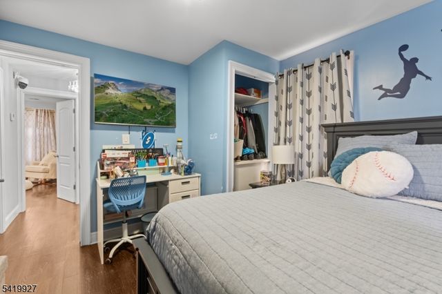 886 Degraw Ave, Newark City, NJ 07104