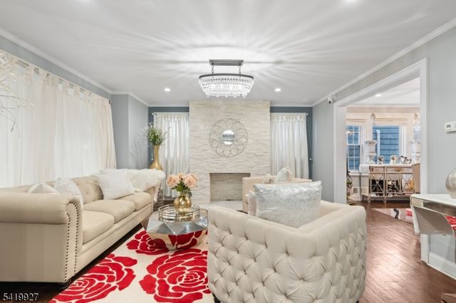 886 Degraw Ave, Newark City, NJ 07104