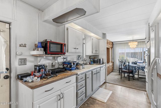 300 S VAL VISTA Drive 72, Mesa, AZ 85204