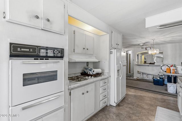 300 S VAL VISTA Drive 72, Mesa, AZ 85204
