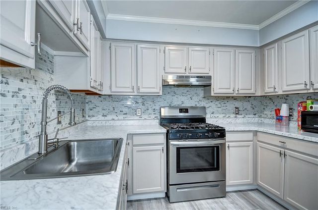 2412 Pine Tree WAY, Suffolk, VA 23434