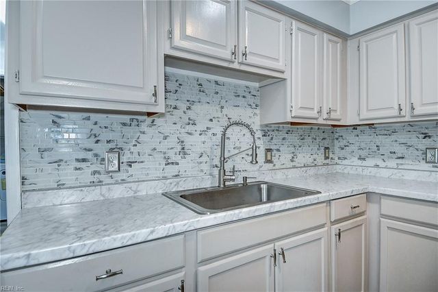 2412 Pine Tree WAY, Suffolk, VA 23434