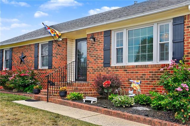 2412 Pine Tree WAY, Suffolk, VA 23434