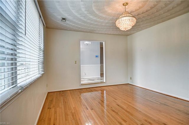 2412 Pine Tree WAY, Suffolk, VA 23434