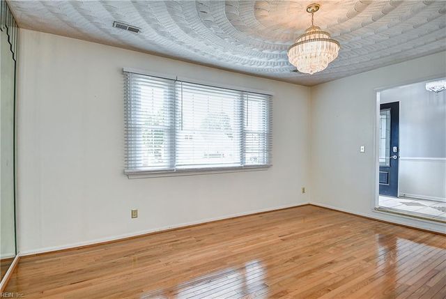 2412 Pine Tree WAY, Suffolk, VA 23434