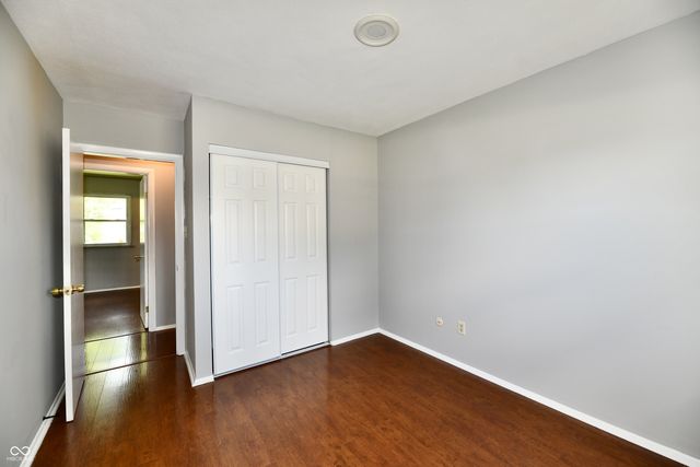 581 Northgate Drive, Greenwood, IN 46143