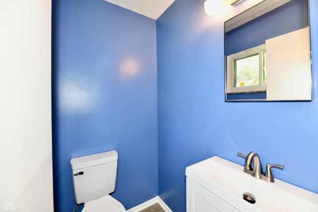 581 Northgate Drive, Greenwood, IN 46143