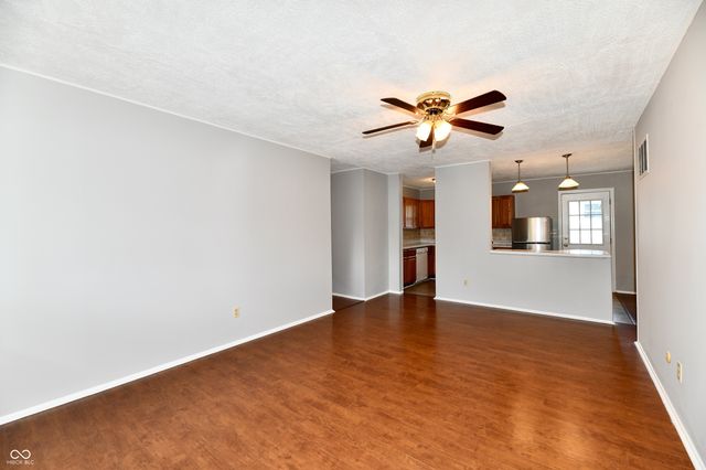 581 Northgate Drive, Greenwood, IN 46143