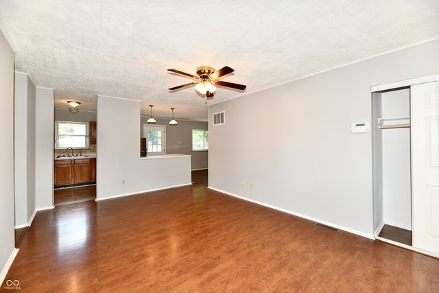 581 Northgate Drive, Greenwood, IN 46143