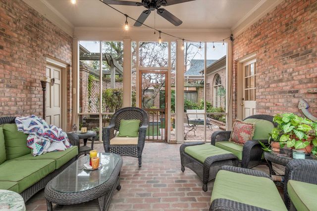 4792 WHITEHALL CV, Memphis, TN 38117