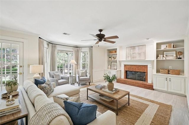 3002 Creekside Way, Marietta, GA 30066