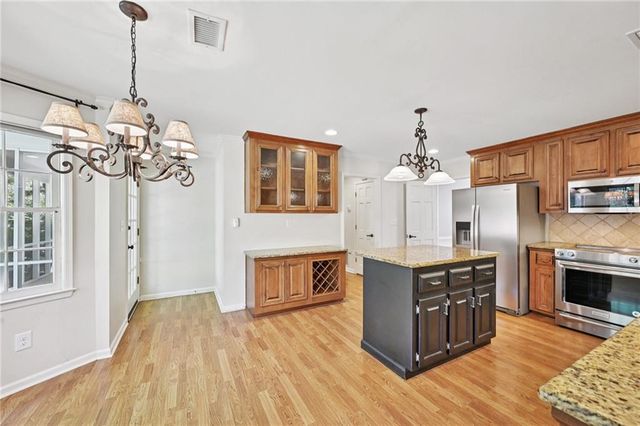 3002 Creekside Way, Marietta, GA 30066