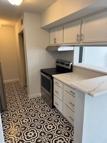 10603 S Wilcrest Drive 35, Houston, TX 77099