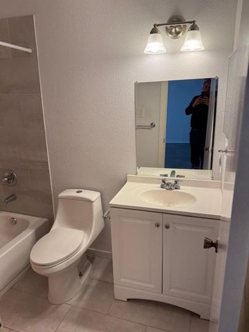 10603 S Wilcrest Drive 35, Houston, TX 77099