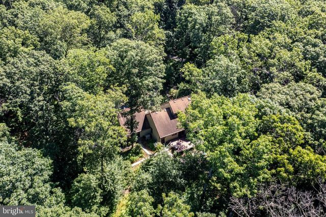 1919 GRAVEL DR, Hampstead, MD 21074