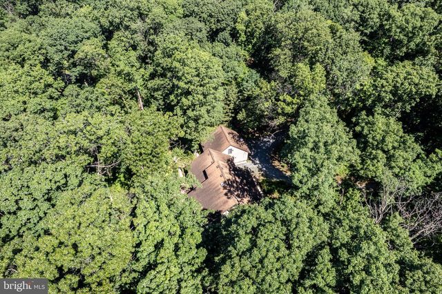 1919 GRAVEL DR, Hampstead, MD 21074