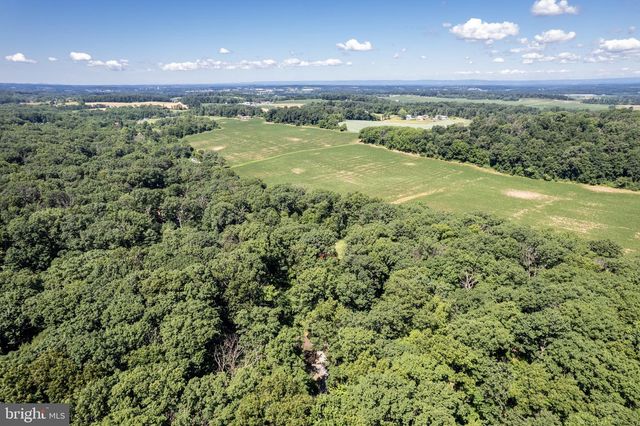 1919 GRAVEL DR, Hampstead, MD 21074