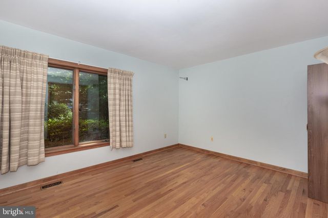 1919 GRAVEL DR, Hampstead, MD 21074