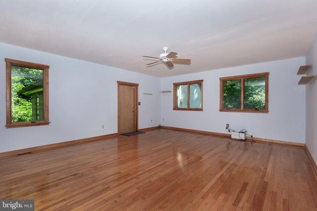 1919 GRAVEL DR, Hampstead, MD 21074