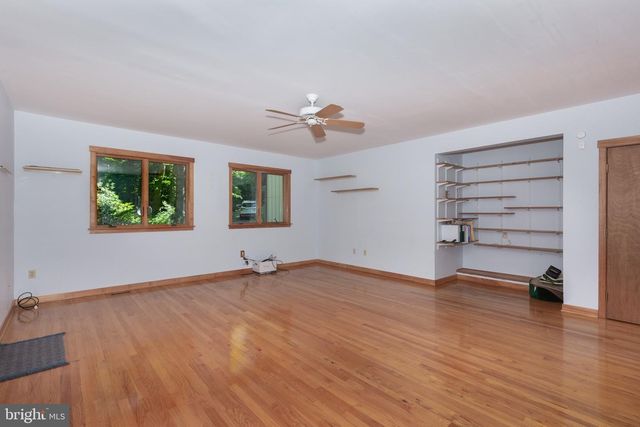 1919 GRAVEL DR, Hampstead, MD 21074