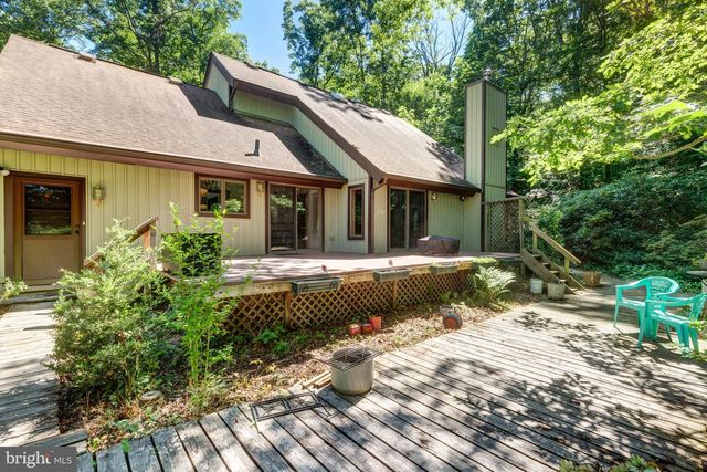 1919 GRAVEL DR, Hampstead, MD 21074