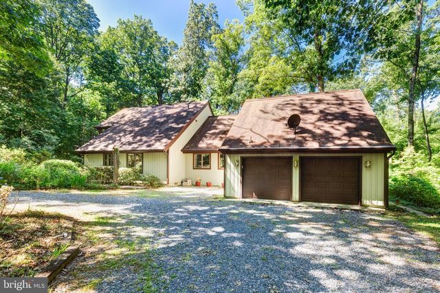 1919 GRAVEL DR, Hampstead, MD 21074