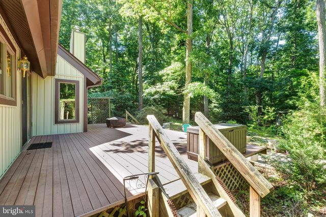 1919 GRAVEL DR, Hampstead, MD 21074