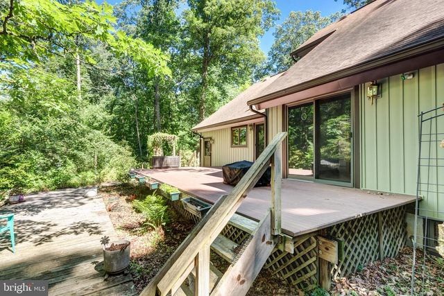 1919 GRAVEL DR, Hampstead, MD 21074