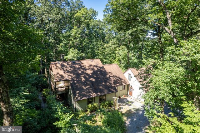 1919 GRAVEL DR, Hampstead, MD 21074