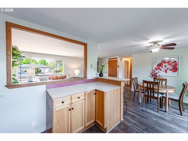 196 MAVERICK Ave, Eugene, OR 97404