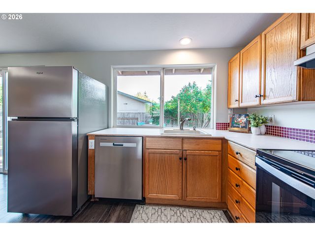 196 MAVERICK Ave, Eugene, OR 97404