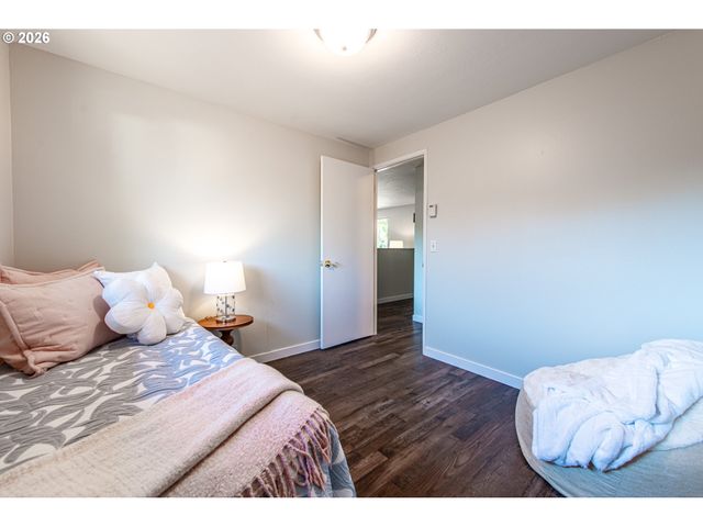 196 MAVERICK Ave, Eugene, OR 97404