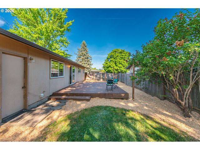196 MAVERICK Ave, Eugene, OR 97404