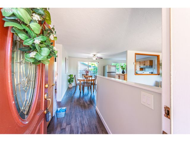 196 MAVERICK Ave, Eugene, OR 97404