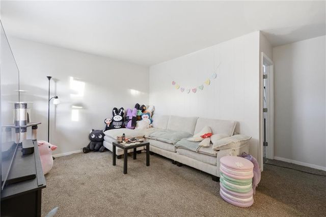 620 N 13th Terrace, Leavenworth, KS 66048