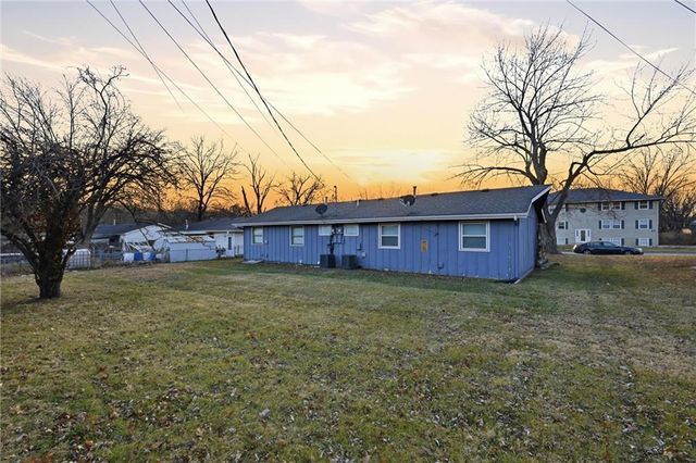 620 N 13th Terrace, Leavenworth, KS 66048